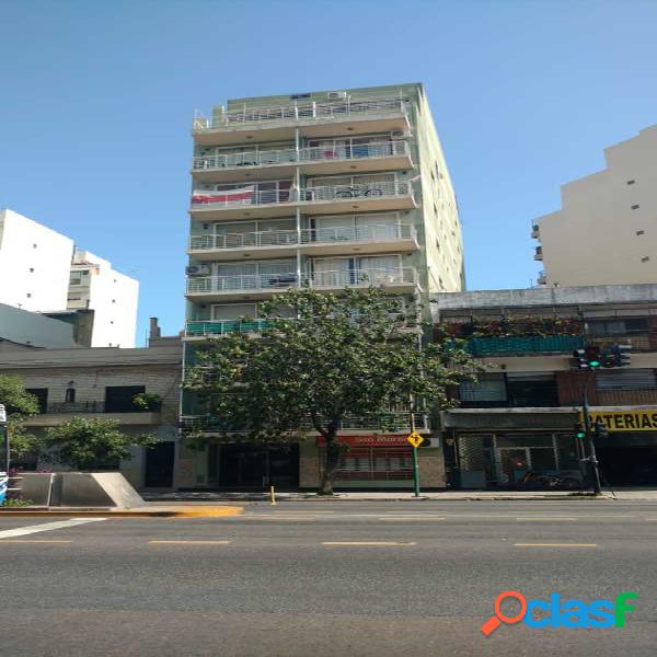 Monoambiente en venta, divisible, al contrafrente.