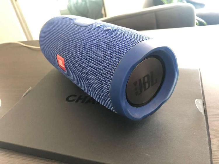 Parlante jbl CHARGE 3, IMPECABLE