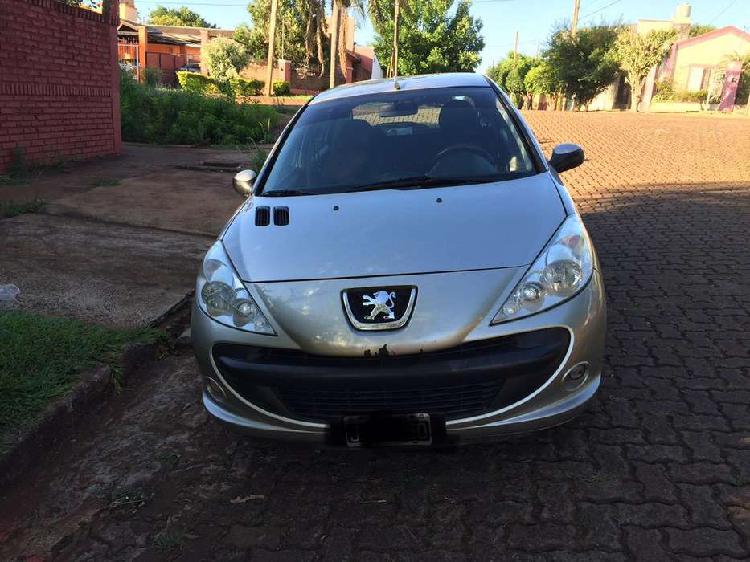 Vendo Peugeot 207 2010 compac XS 1.4 nafta