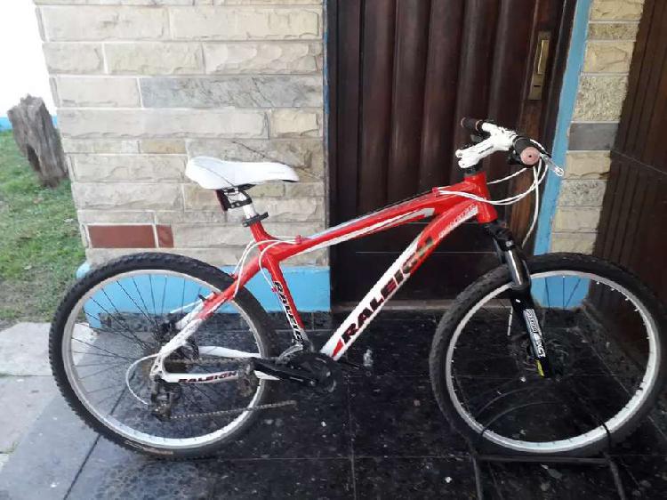 Vendo bici raleigh mojave 4.0