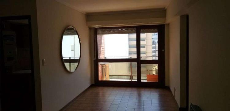 Venta Departamento 2 Ambientes Amplio Luminoso Balcon