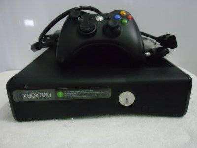 XBOX 360 slim escucho ofertas