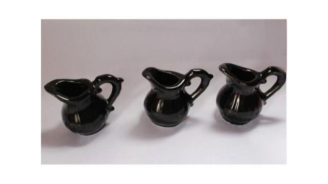 3 jarritas cerámicas esmaltadas negras $130