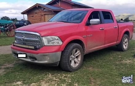 Dodge RAM 1500 5.7 V8 LARAMIE 4X4 Mod 2016