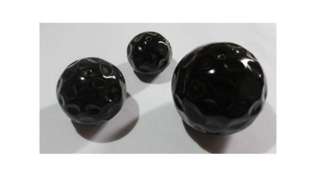 Juego de 3 pelotas cerámicas esmaltadas negras $150