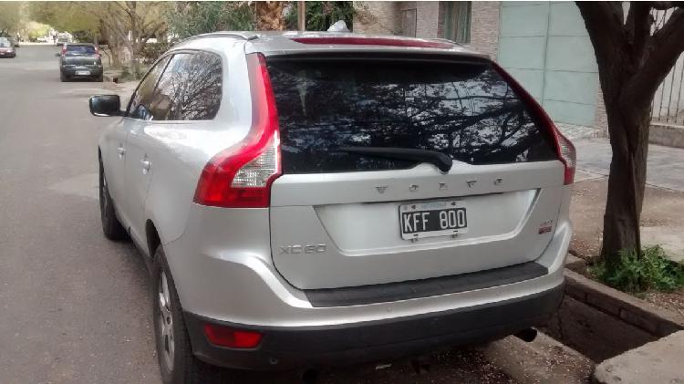 Volvo XC60 2.0t 2011