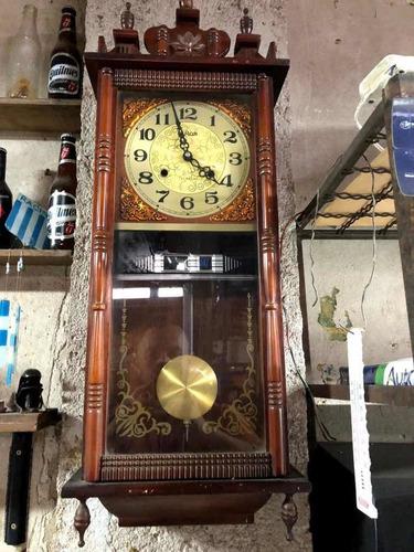 Antiguo Reloj De Pendulo Con Soneria Madera Funcionando