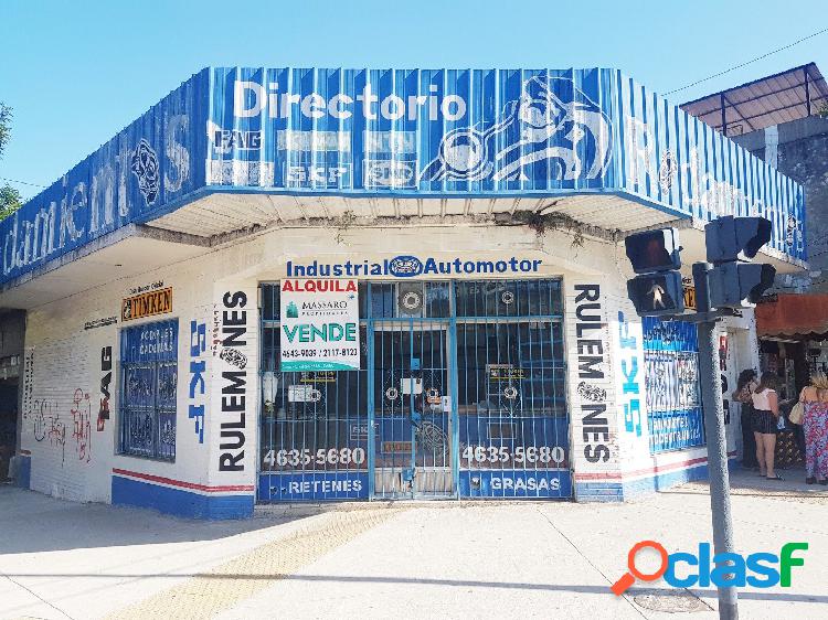 Local comercial en alquiler de 90m², en esquina sobre Av.