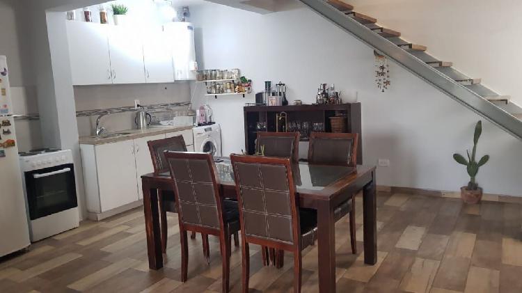 VENDO EXCELENTE DEPARTAMENTO EN ALTO DORREGO