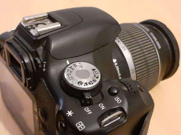 Canon T1i + Lente EF-S 18-55mm