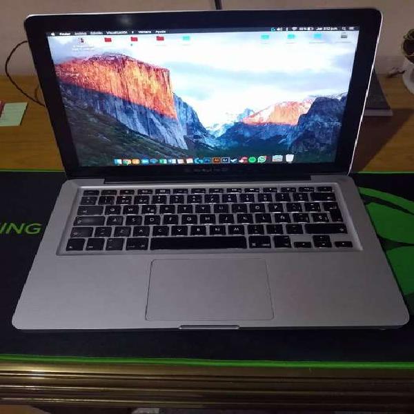 Macbook Pro i7 / 8GB RAM / 750gb