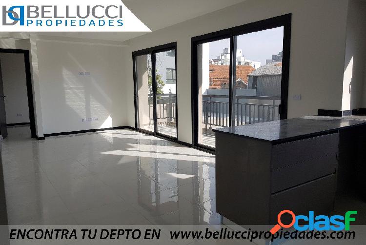 VENTA / DEPARTAMENTO 2 AMBIENTES C/ COCHERA