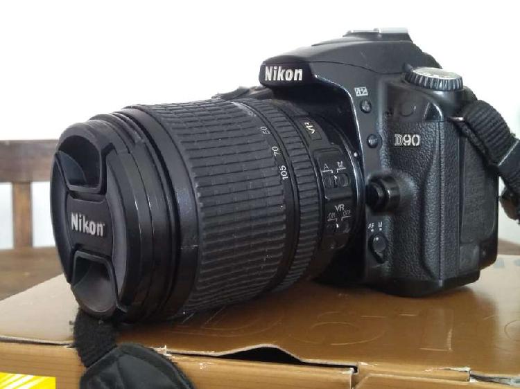 Vendo Nikon D90 + 18-105 nikon