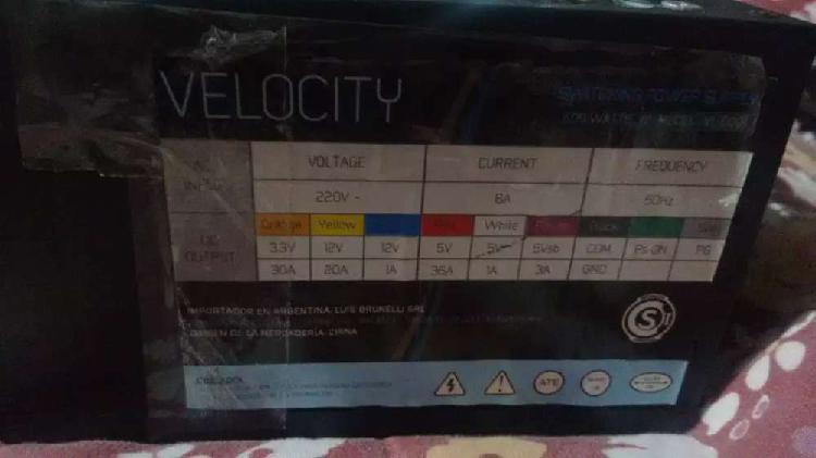 Vendo fuente velocity de 600 watts.