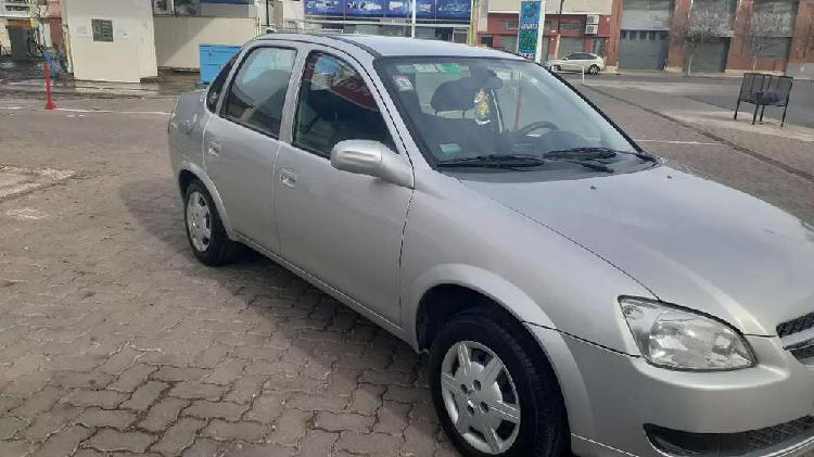 Vendo o permuto por auto de más valor