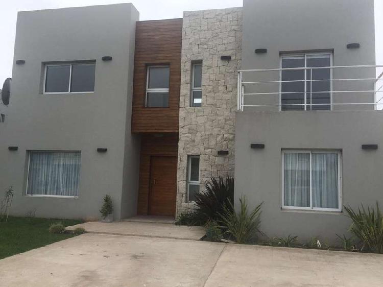 EXCEPCIONAL CASA EN VENTA EN RUMENCO