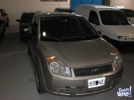 Ford fiesta max año 2007