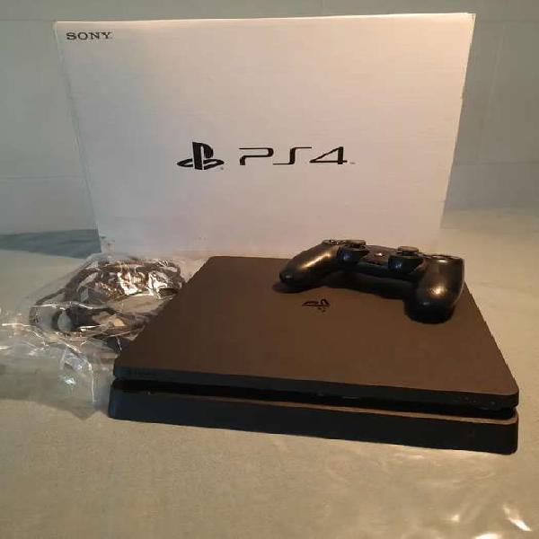 PS4 Slim 1TB