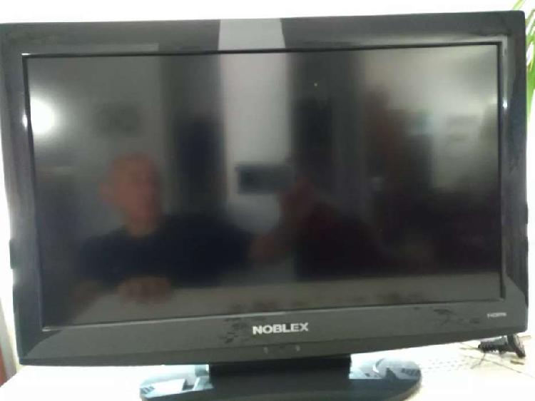 TV LCD NOBLEX 24 PULGADAS