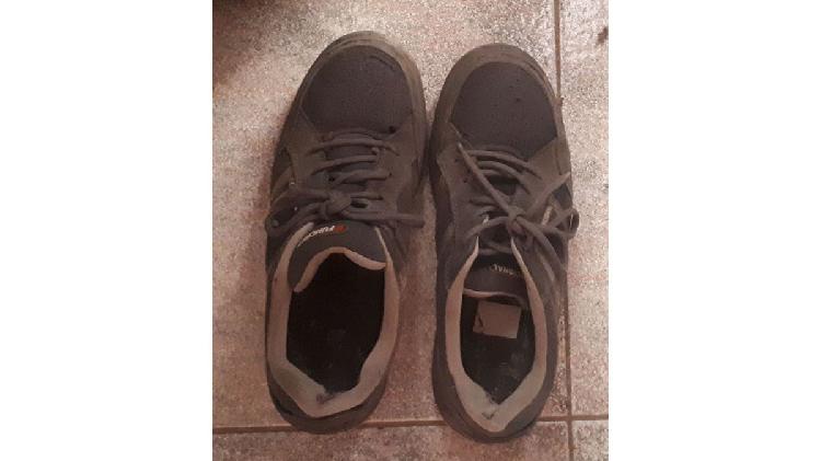 Vendo 3 pares de zapatos de seguridad talle 43 usados