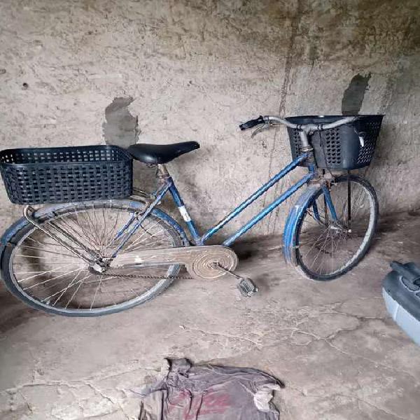 Bicicleta antigua de mujer rodado 26 muy orijinal