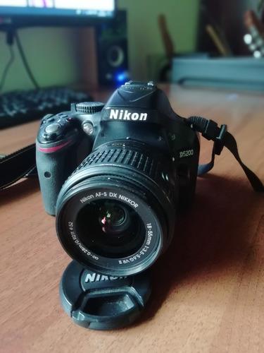 Cámara Reflex Nikon D5200 Kit 18-55 + Lente Nikkor 35mm
