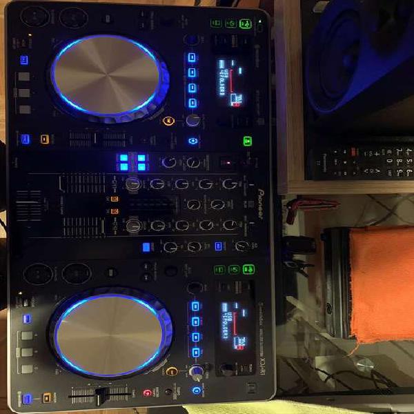 Controlador DJ Pioneer XDJ R1 en caja impecable estado