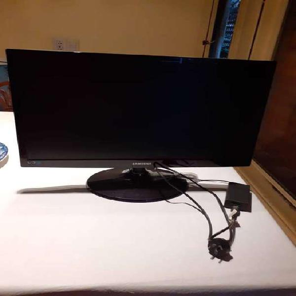 Monitor LED 23" Samsung S23B350H Impecable
