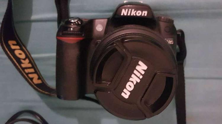 Nikon D80 Con Lente 18-55mm