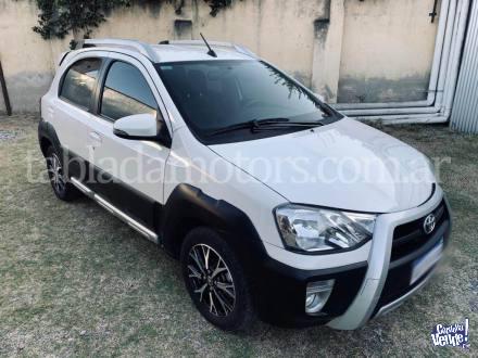 TOYOTA ETIOS CROSS 2017