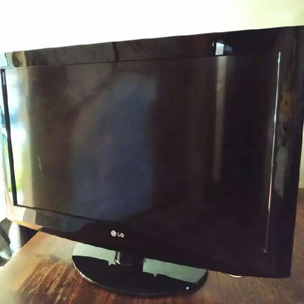 Televisor lcd LG 32"