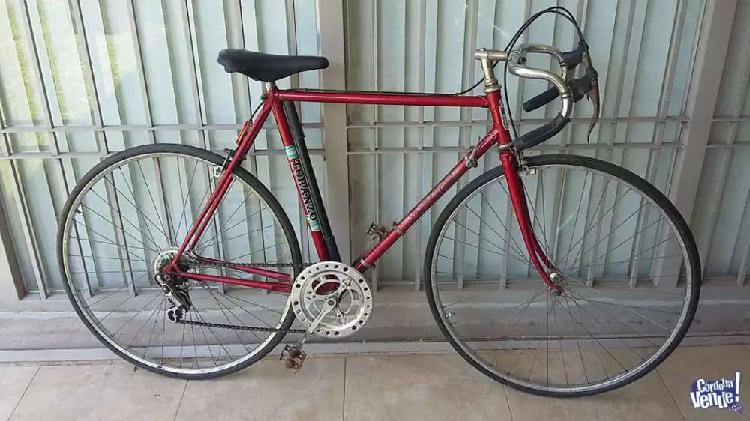 Bicicleta Pistera. De aluminio. Color Rojo. Profesional