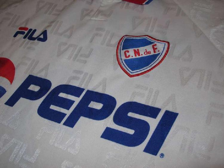 Camiseta Nacional de Montevideo - 2000 Fila - Alejandro