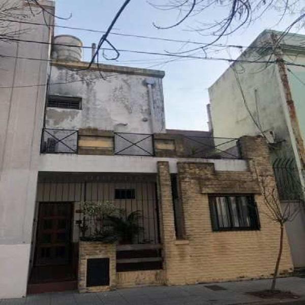 Carlos Santiago Nino 500 - Casa en Venta en Liniers, Capital