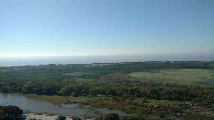 Departamento de 4 ambientes en Torre River View, Puerto