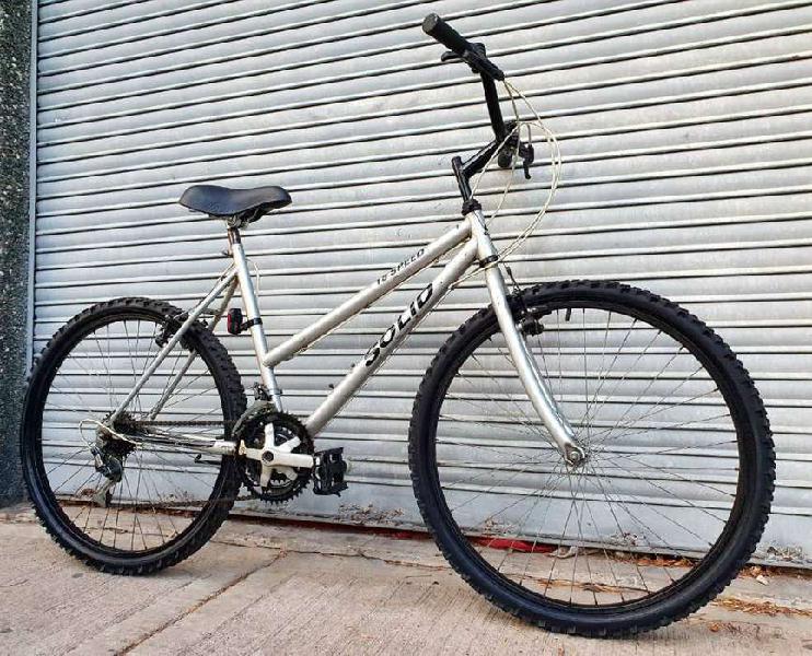 Mountain Bike Solid Gris Rodado 26 18 Cambios Muy Buen