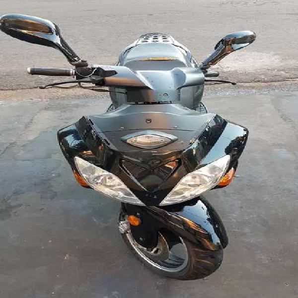 Scooter 150cc año 2014 guerrero kryon