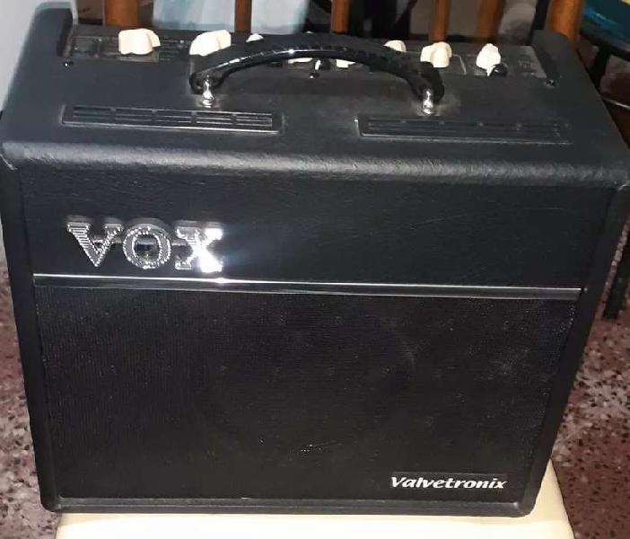 Vendo Amplificador VOX VT-40 para guitarra eléctrica