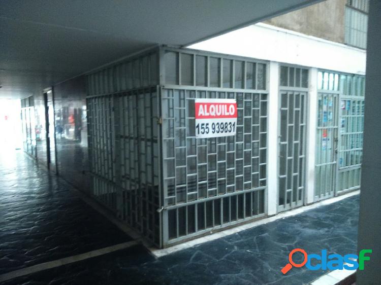 ALQUILER LOCAL COMERCIAL VELEZ SARFIELD 156 - 10 MTS2 MUY