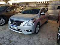 NISSAN VERSA - IMPECABLE