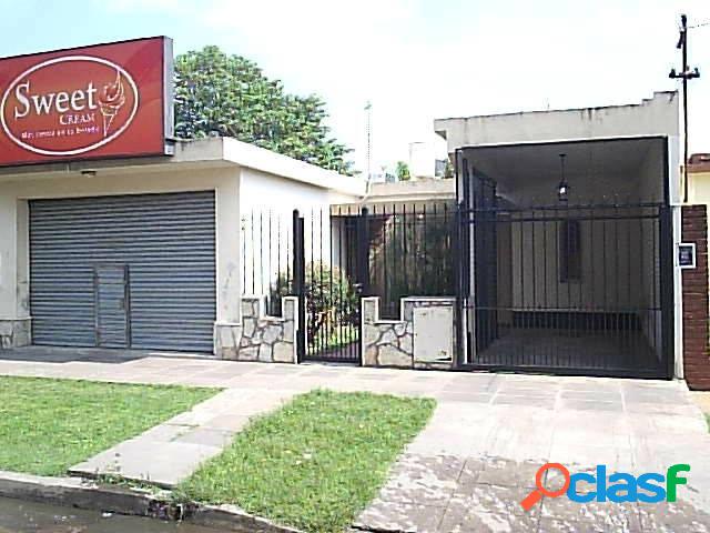 OPORTUNIDAD CASA EN VENTA CON LOCAL EN ITUZAINGO NORTE