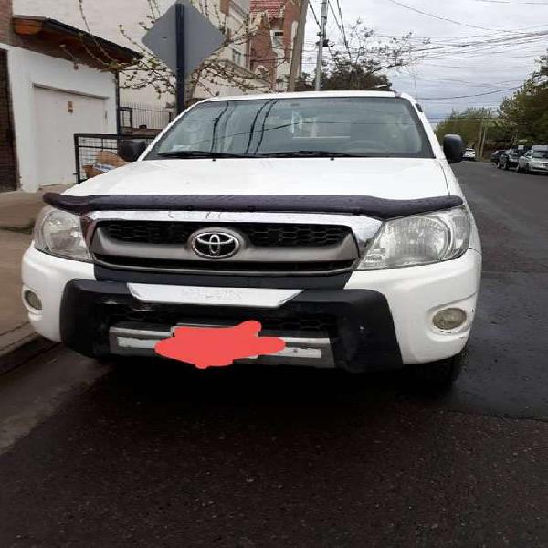 VENDO TOTOTA HILUX 2.5 4X4 120 CV PACK