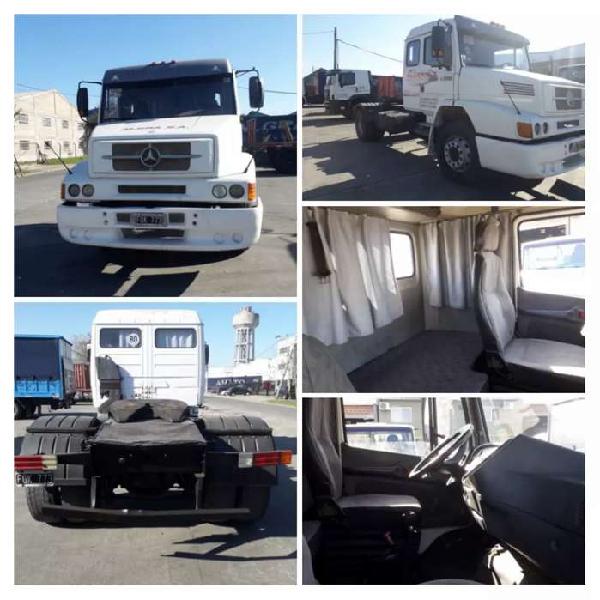 CAMION MERCEDES BENZ