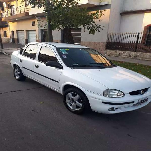 CORSA SÚPER 2007 GNC MUY BUENO