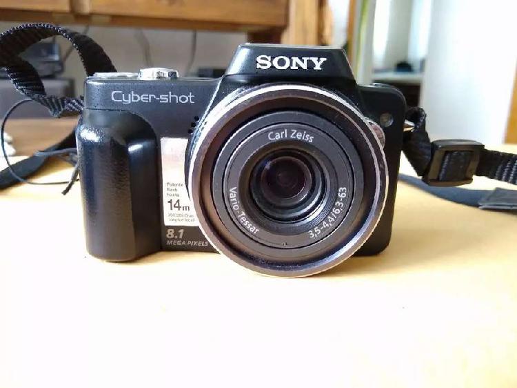 Camara Sony Cyber-shot DSC - H3