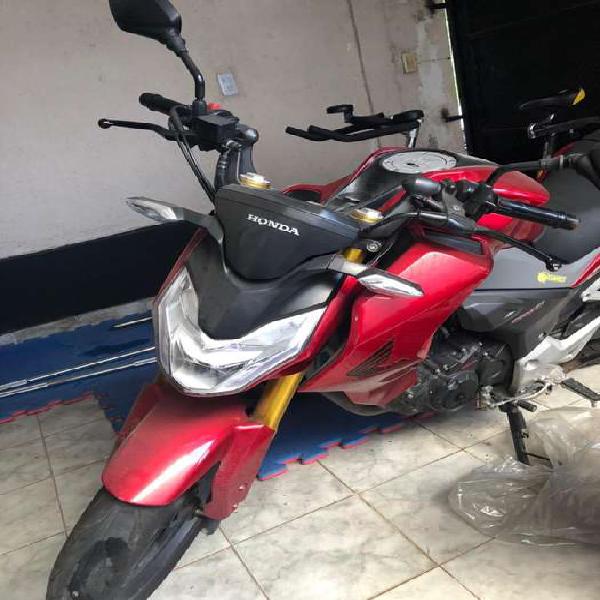 HONDA CB190 R 2018 170MIL EXCELENTE EStado ESCUCHO OFERTAS