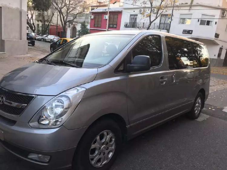 HYUNDAI H1 MINIBUS 12 PASAJEROS FULL PREMIUM 2015