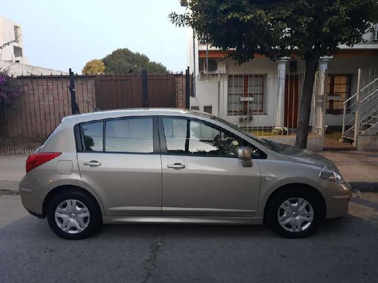 Imperdible Nissan Tiida 2011