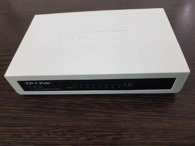 Switch TP-LINK 8 Puertos - 10/100M