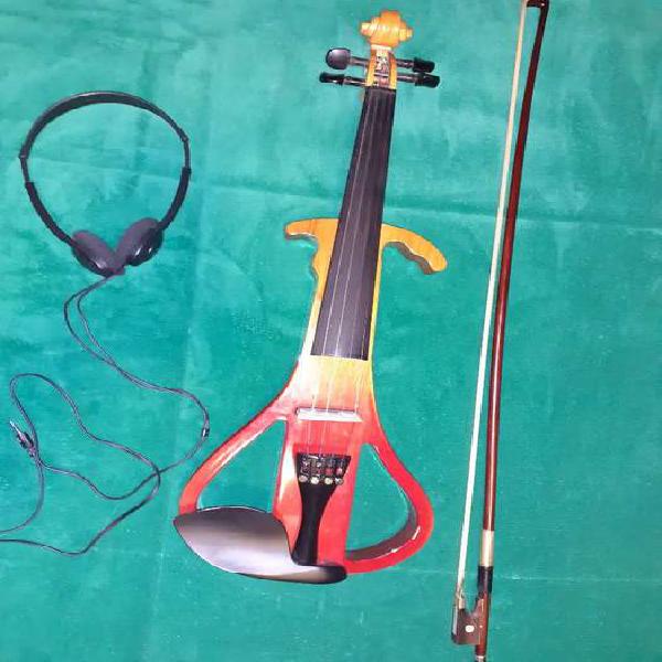 Violin eléctrico Parker ( muy poco uso)